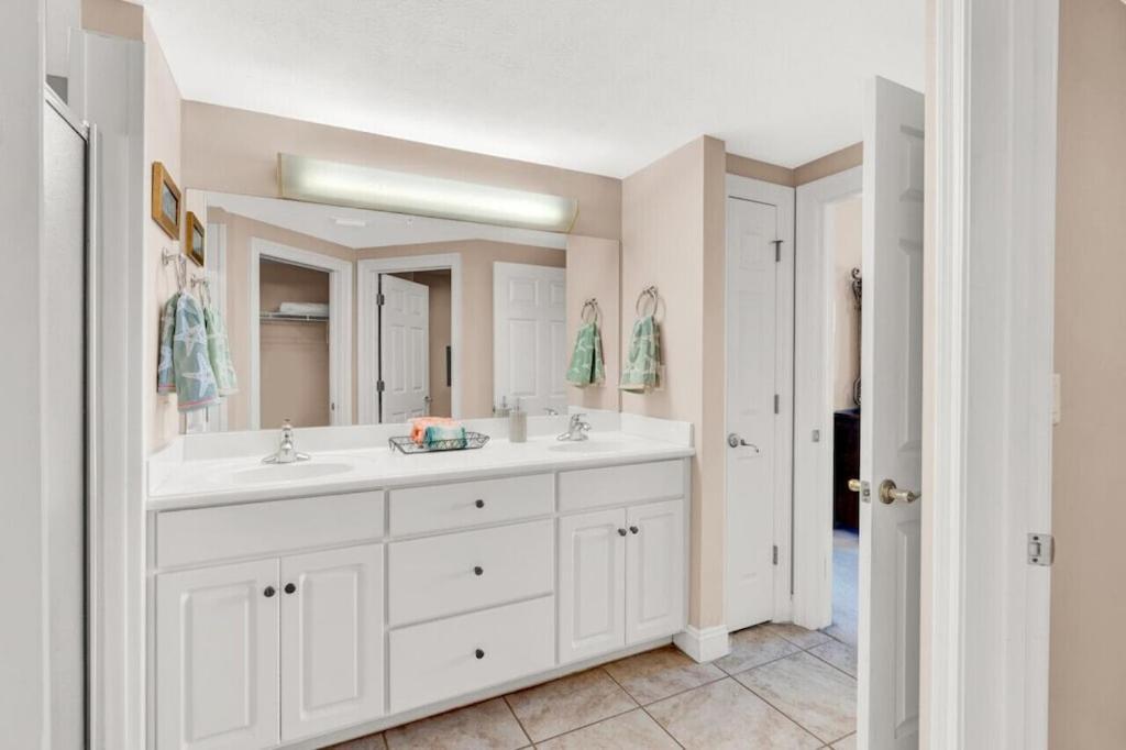 Treasure Island 707 - Gulf Front, Sunset Views, Heated Resort Pool & Hot Tub! Panama City Beach Exterior photo