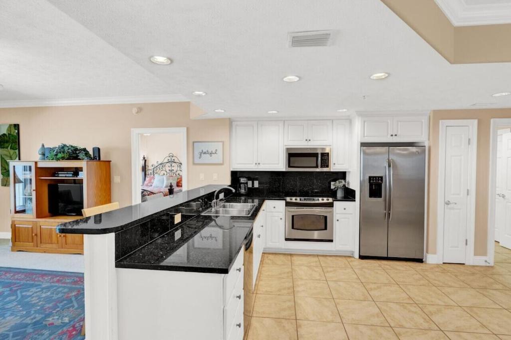 Treasure Island 707 - Gulf Front, Sunset Views, Heated Resort Pool & Hot Tub! Panama City Beach Exterior photo